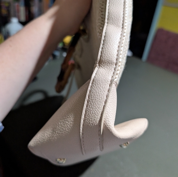 CWonder Cream Purse With Bamboo Handles 14.5Wx11.5Hx4D Stains As Shown - Picture 3 of 13